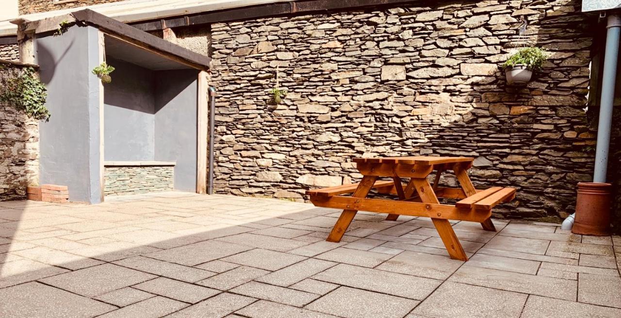 Woodland Cottage - Private Courtyard - Pet Friendly Retreat In The Heart Of Windermere Esterno foto