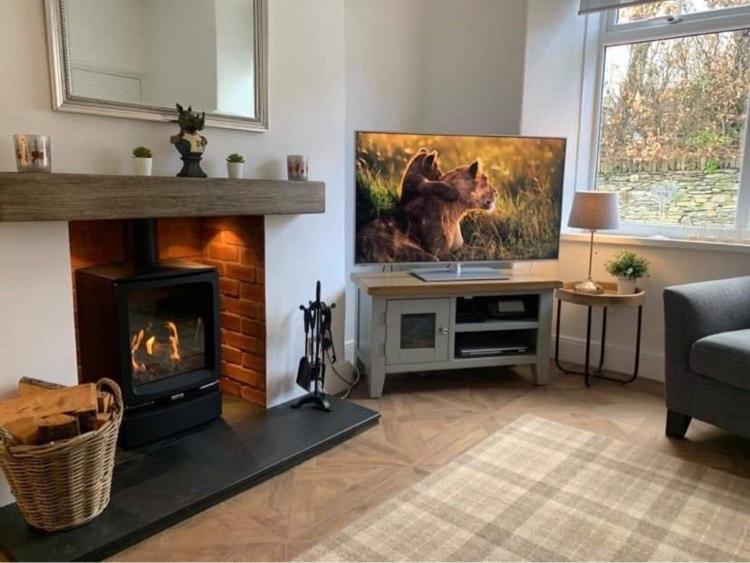Woodland Cottage - Private Courtyard - Pet Friendly Retreat In The Heart Of Windermere Esterno foto